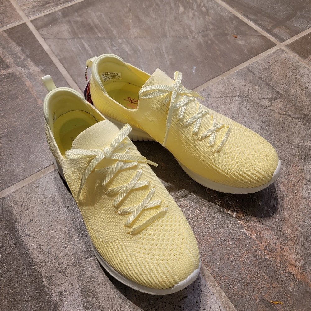 Skechers ultra flex slip on